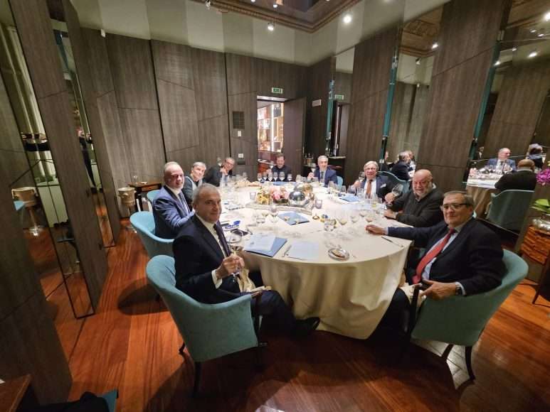 da sinistra Marco Maffei, Stefano Azzolari, Paolo Beltramini, Maurizio Tarquini, Orazio Vagnozzi, Valerio Mearini, Paolo Baracchino, Leo Damini e Antonello Calandri