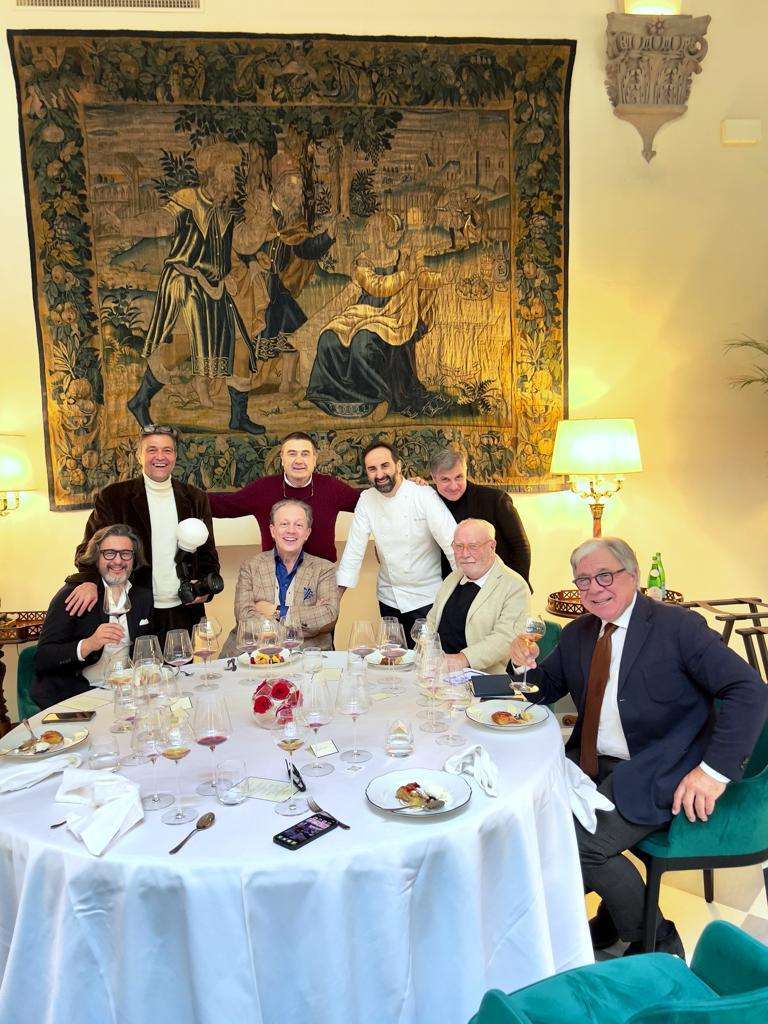 da sinistra Stefano Amerighi, Luca Managlia, Piero Benvenuti, Simone Fracassi, Vito Mollica, Roberto Venuta, Gianni Mercatali e Paolo Baracchino)